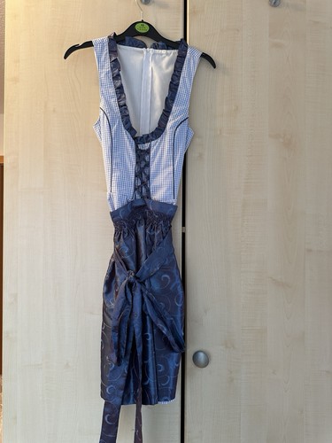 Dirndl blau kariert mit